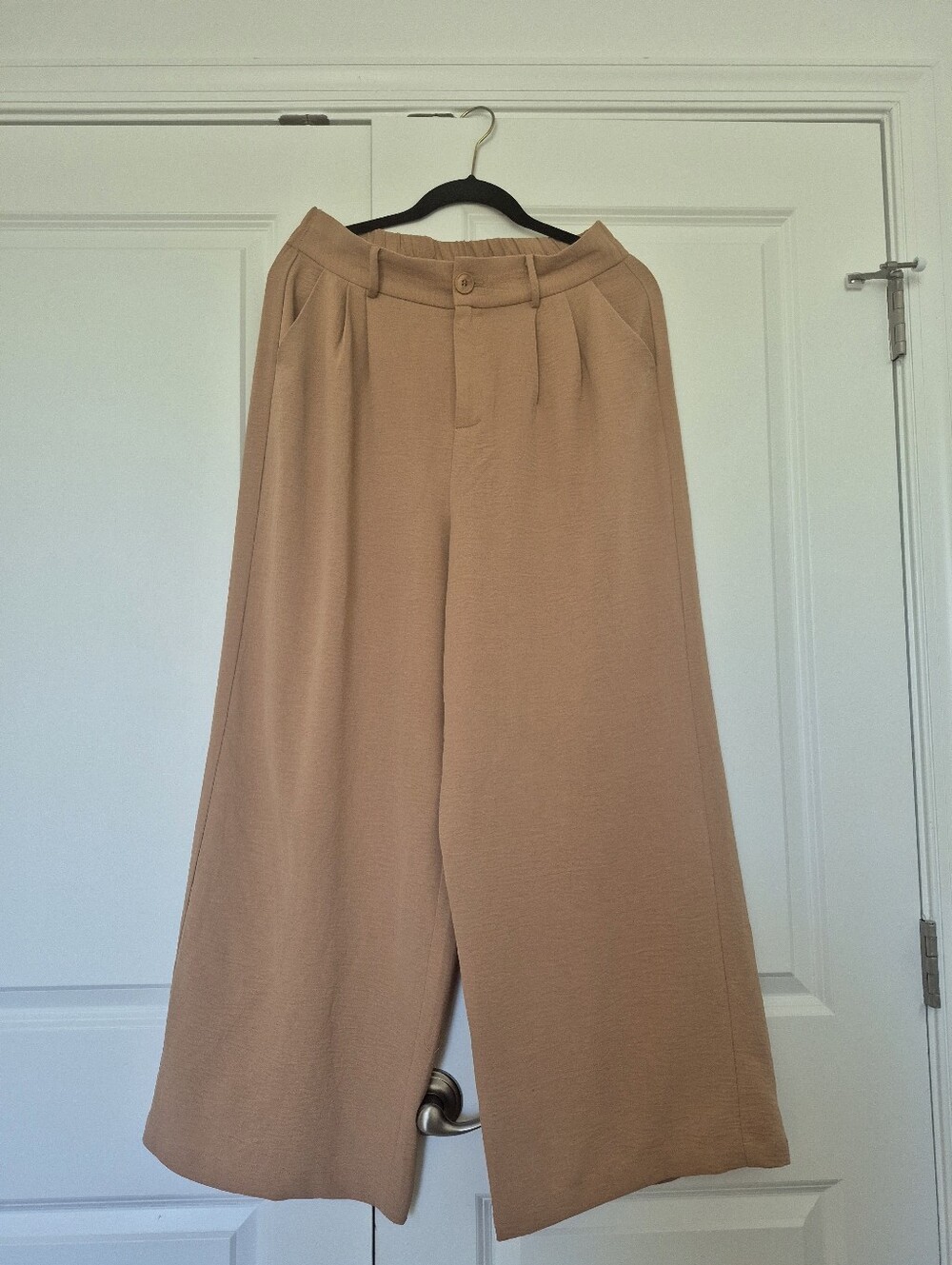 High-Rise Wide-Leg Trousers in Camel